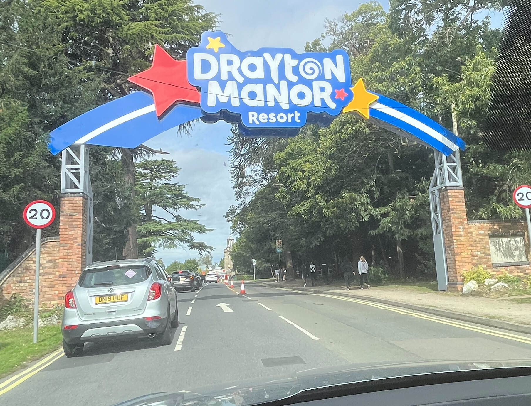 drayton manor sign